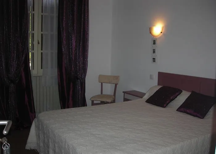 Chambres D'hotes Et Chastrusse 招待所 Lanzac